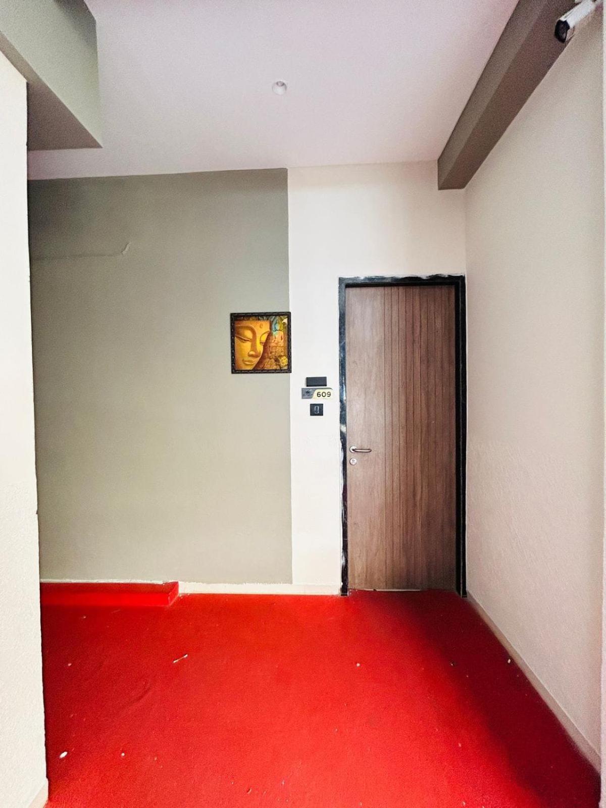Hotel Gold Palace Inn Сурат Экстерьер фото